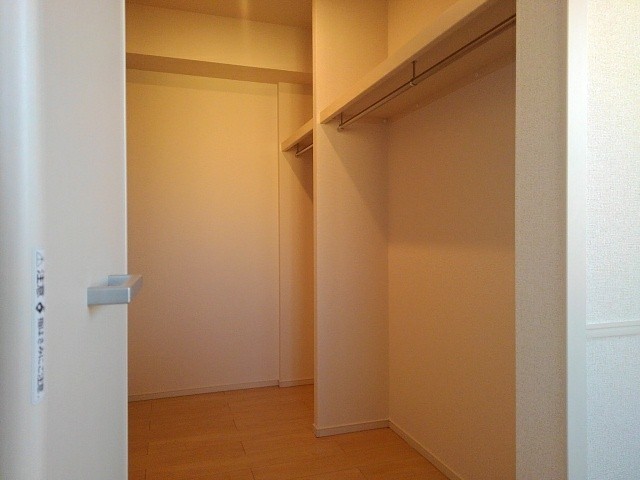 フェリチータ坂東C２０１収納