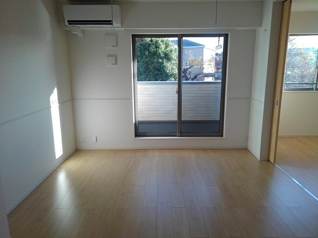 フェリチータ坂東C２０１リビング